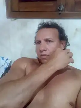 Snapshot of will1980 chatting on 12/22/25, 11:57 will1980 online show from 12/22/25, 11:57