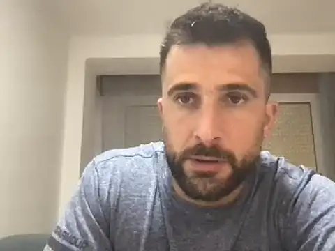 Snapshot of alex877x chatting on 12/02/24, 12:18 alex877x online show from 12/02/24, 12:18