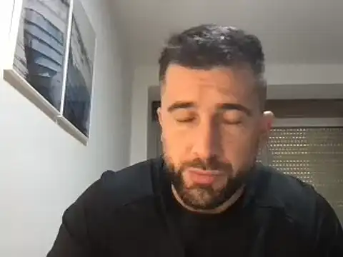 Snapshot of alex877x chatting on 12/15/24, 08:52 alex877x online show from 12/15/24, 08:52