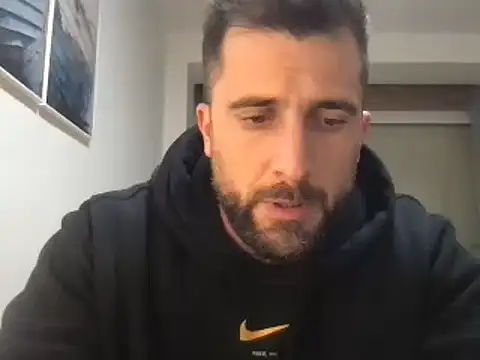 Snapshot of alex877x chatting on 12/21/24, 04:14 alex877x online show from 12/21/24, 04:14