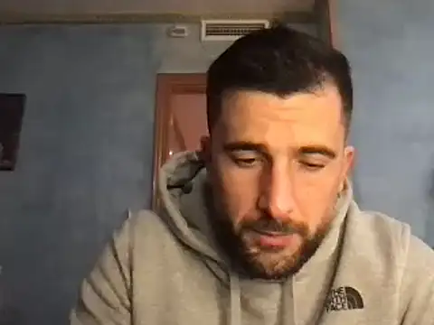 Snapshot of alex877x chatting on 01/10/25, 03:27 alex877x online show from 01/10/25, 03:27