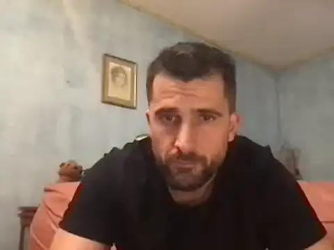 Snapshot of alex877x chatting on 01/13/25, 08:48 alex877x online show from 01/13/25, 08:48