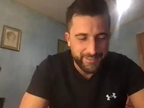 Snapshot of alex877x chatting on 01/15/25, 02:35 alex877x online show from 01/15/25, 02:35