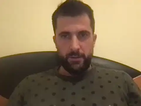 Snapshot of alex877x chatting on 01/24/25, 02:41 alex877x online show from 01/24/25, 02:41