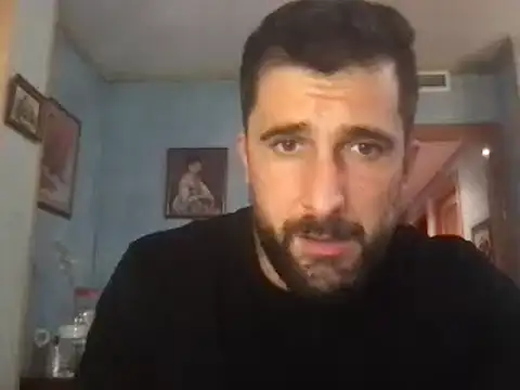 Snapshot of alex877x chatting on 01/25/25, 02:14 alex877x online show from 01/25/25, 02:14