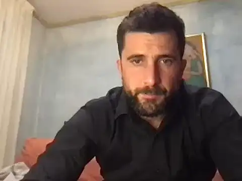 Snapshot of alex877x chatting on 01/26/25, 05:23 alex877x online show from 01/26/25, 05:23