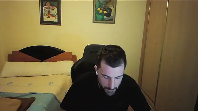 Snapshot of alex877x chatting on 03/11/25, 01:45 alex877x online show from 03/11/25, 01:45