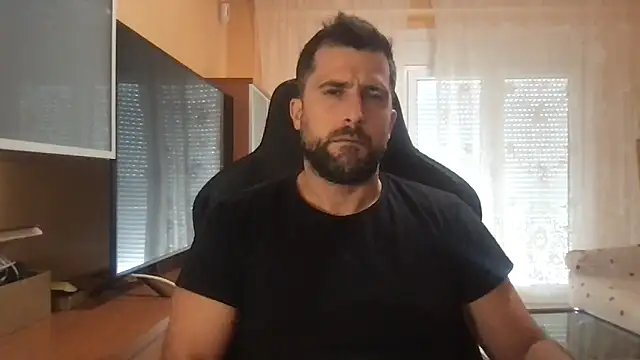 Snapshot of alex877x chatting on 09/10/25, 07:19 alex877x online show from 09/10/25, 07:19