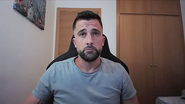 Snapshot of alex877x chatting on 09/26/25, 11:47 alex877x online show from 09/26/25, 11:47