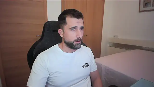 Snapshot of alex877x chatting on 10/23/25, 03:00 alex877x online show from 10/23/25, 03:00