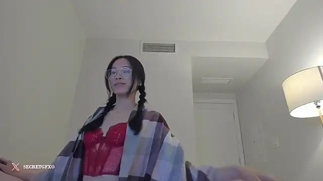 Snapshot of secretgirlfriendxo chatting on 12/02/24, 05:26 secretgirlfriendxo online show from 12/02/24, 05:26