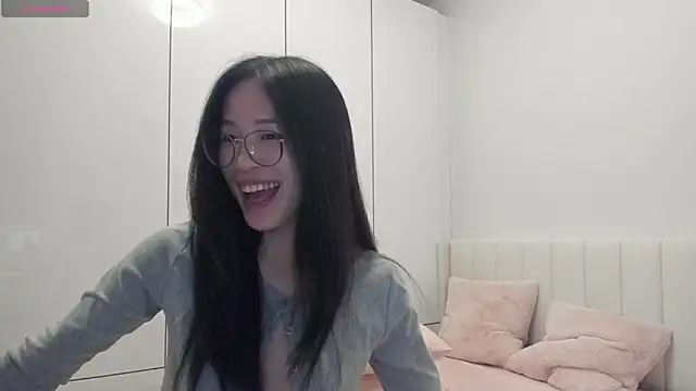 Snapshot of secretgirlfriendxo chatting on 11/20/25, 02:12 secretgirlfriendxo online show from 11/20/25, 02:12