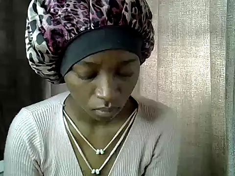 Snapshot of Enkarxx chatting on 09/21/25, 11:12 Enkarxx online show from 09/21/25, 11:12