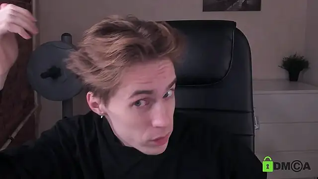 Snapshot of _tokyo_ghoul chatting on 10/31/25, 05:19 tokyo ghoul online show from 10/31/25, 05:19