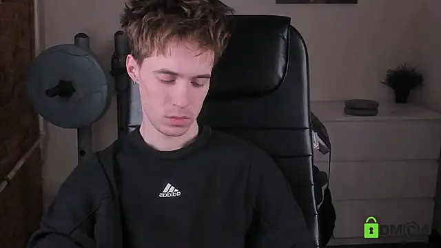 Snapshot of _tokyo_ghoul chatting on 12/04/25, 10:13 tokyo ghoul online show from 12/04/25, 10:13