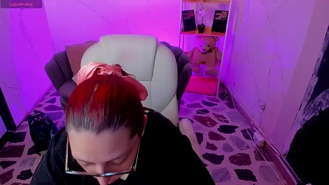 NiickyJones online show from 10/01/25, 08:48