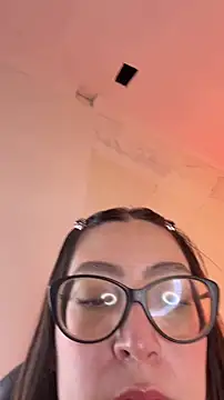 Snapshot of NiickyJones chatting on 06/20/26, 12:36 NiickyJones online show from 06/20/26, 12:36