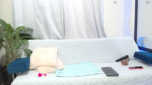 AmbarSofhia online show from 03/12/25, 09:03