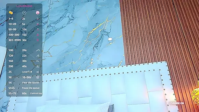 Snapshot of littlee_emilyy_ chatting on 01/29/25, 09:12 littlee emilyy  online show from 01/29/25, 09:12