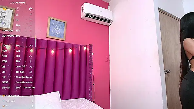 Snapshot of littlee_emilyy_ chatting on 02/12/25, 03:07 littlee emilyy  online show from 02/12/25, 03:07