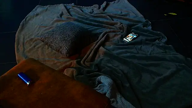 Snapshot of Str8boyy chatting on 02/01/25, 06:21 Str8boyy online show from 02/01/25, 06:21