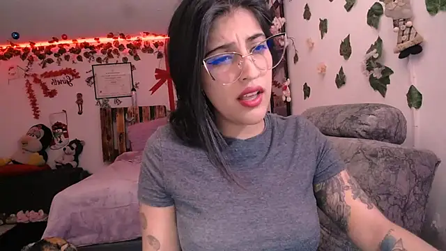 Snapshot of azahar__ziiz chatting on 01/02/25, 03:58 azahar  ziiz online show from 01/02/25, 03:58