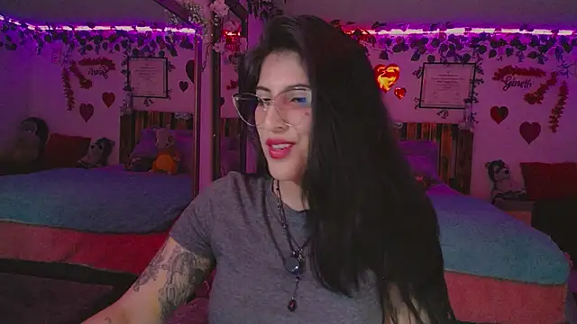 Snapshot of azahar__ziiz chatting on 09/18/25, 10:56 azahar  ziiz online show from 09/18/25, 10:56