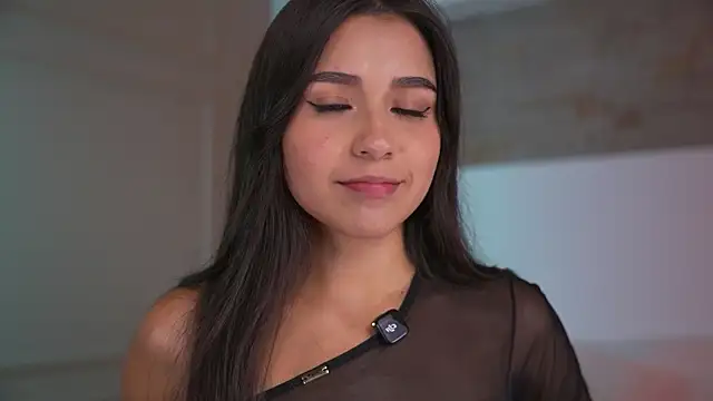 Ashley Jones9 online show from 04/12/26, 02:55