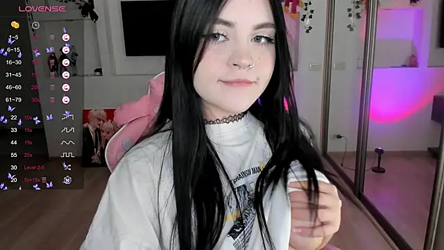 SelenaCute online show from 12/13/24, 05:05