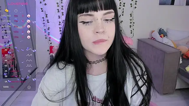 SelenaCute online show from 03/13/25, 08:15