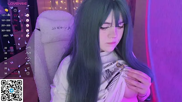 SelenaCute online show from 04/07/26, 05:41