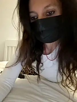 Silvia Zeno online show from 11/28/25, 09:45