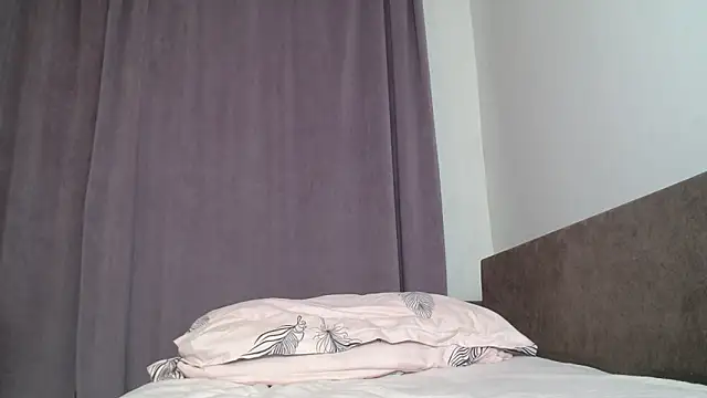 Snapshot of LadyMilfxxx chatting on 02/17/25, 03:25 LadyMilfxxx online show from 02/17/25, 03:25