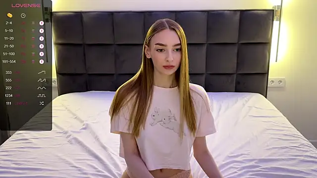 NotElis online show from 03/10/25, 04:03