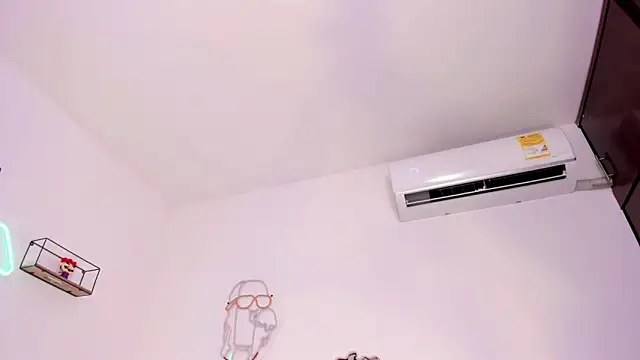 eileen tanihara online show from 01/30/25, 08:22