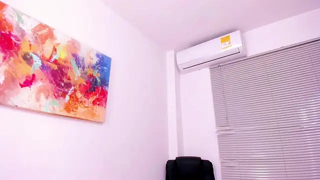 Snapshot of eileen_tanihara chatting on 02/21/26, 06:25 eileen tanihara online show from 02/21/26, 06:25