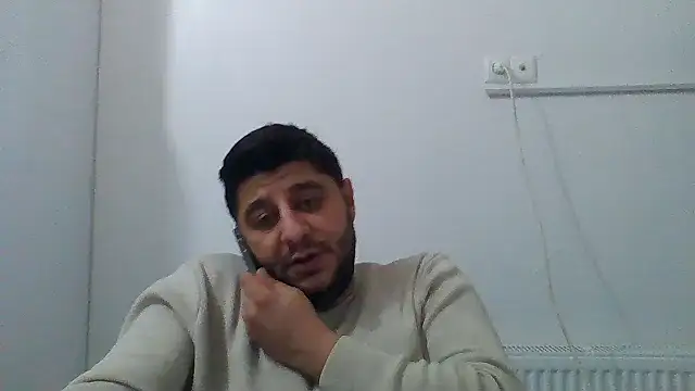 erkekkkadam online show from 11/25/25, 07:03