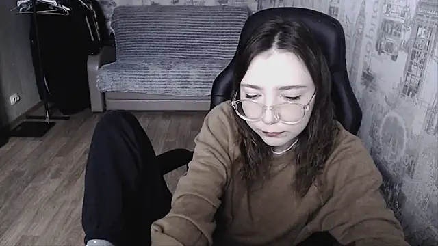 Snapshot of AmeliaKamishiro chatting on 01/19/25, 08:07 AmeliaKamishiro online show from 01/19/25, 08:07