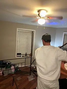 Snapshot of MnM4ever chatting on 11/10/25, 03:05 MnM4ever online show from 11/10/25, 03:05