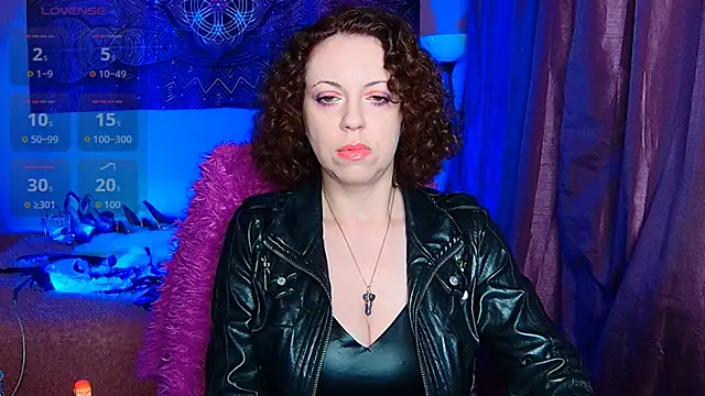 Snapshot of Helena__Femdom chatting on 09/28/25, 02:44 Helena  Femdom online show from 09/28/25, 02:44