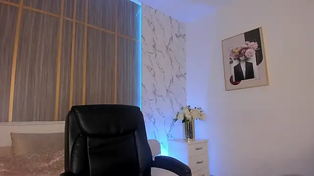 Snapshot of IsabellaAllen chatting on 11/19/25, 09:59 IsabellaAllen online show from 11/19/25, 09:59