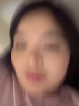 Snapshot of IsabellaAllen chatting on 12/04/25, 01:04 IsabellaAllen online show from 12/04/25, 01:04