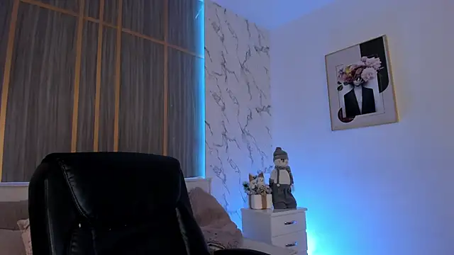 IsabellaAllen online show from 12/20/25, 12:29