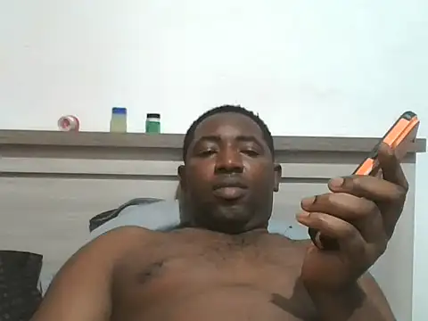 Snapshot of Tonton1988 chatting on 03/01/26, 11:56 Tonton1988 online show from 03/01/26, 11:56