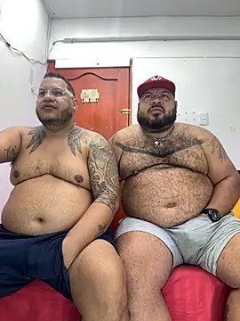 Snapshot of Latino_bigcock chatting on 09/23/25, 03:59 Latino bigcock online show from 09/23/25, 03:59