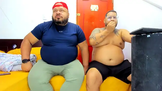 Snapshot of Latino_bigcock chatting on 10/02/25, 04:30 Latino bigcock online show from 10/02/25, 04:30