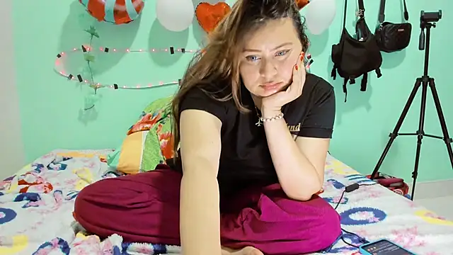 SofiaOlivares online show from 01/08/25, 12:17