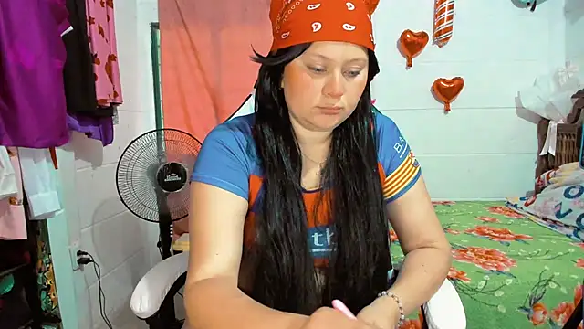 SofiaOlivares online show from 02/07/25, 09:58