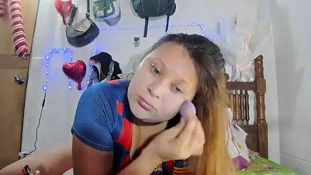 SofiaOlivares online show from 03/10/25, 06:12