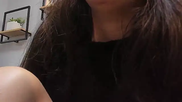 Snapshot of Eva_Macalliter chatting on 03/16/25, 03:47 Eva Macalliter online show from 03/16/25, 03:47